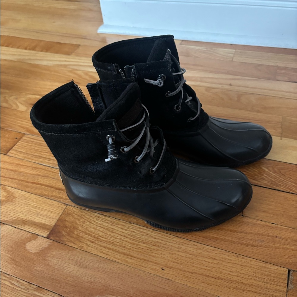 Sperry Black Women's Winter Lace-Up Boots